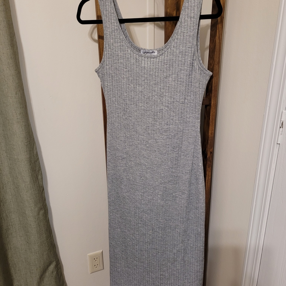 Magnolia Boutique Light Gray Ribbed Midi Dress NEVER WORN!! - Picture 2 of 5